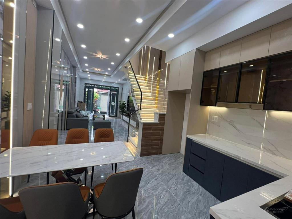 Bán nhà riêng tại hương lộ 2, mới xây, 7,65 tỷ, 54m2, 4pn, 5wc