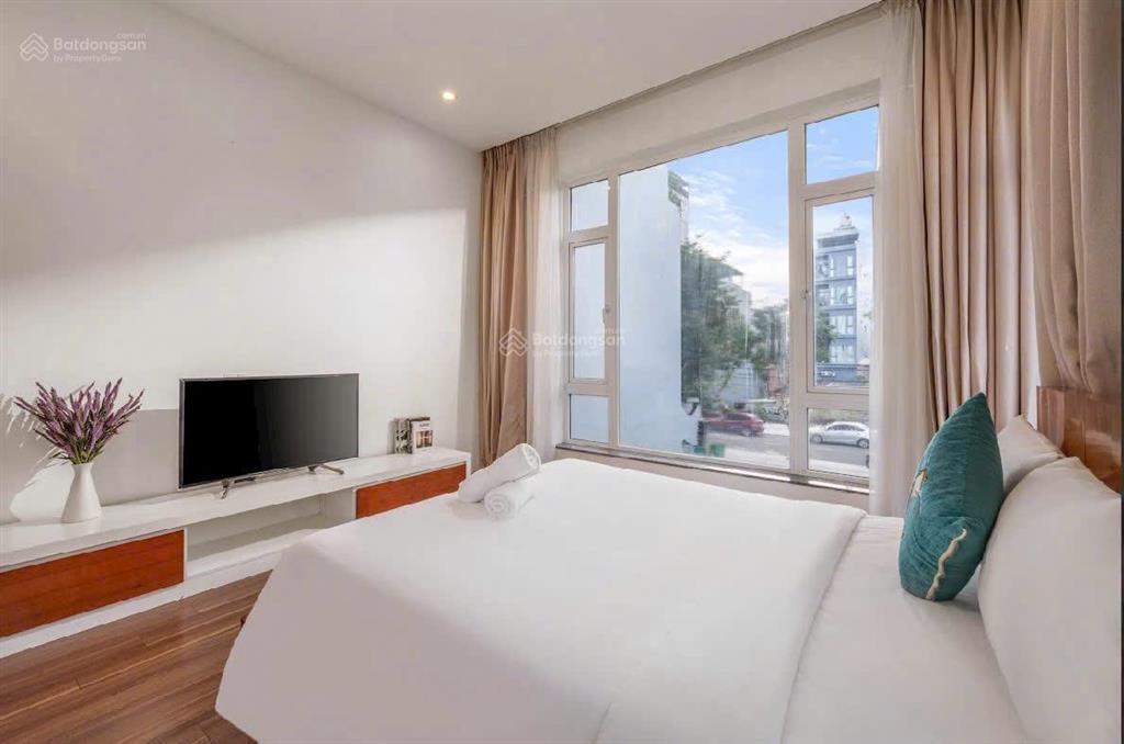 Cho thuê villa 3 tầng gần biển phạm văn đồng, sơn trà 300m², 5pn, 6 giường king, 6 wc