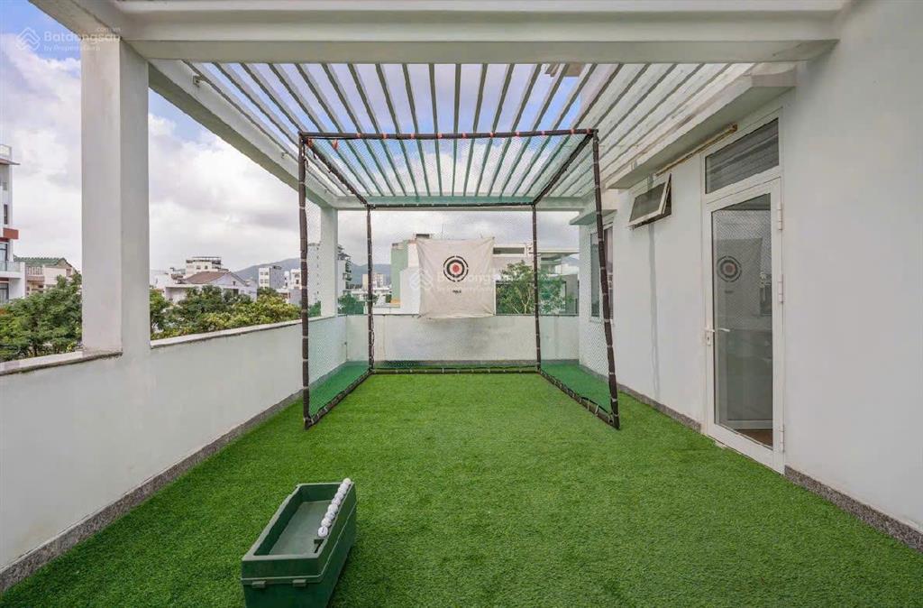 Cho thuê villa 3 tầng gần biển phạm văn đồng, sơn trà 300m², 5pn, 6 giường king, 6 wc
