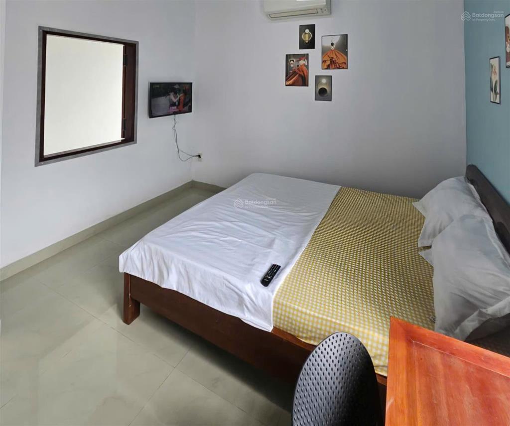 Cho thuê nhà 3 tầng nguyễn xiển, gần minh mạng, crowne  thiết kế 5 phòng ngủ, 3 wc, bếp rộng =