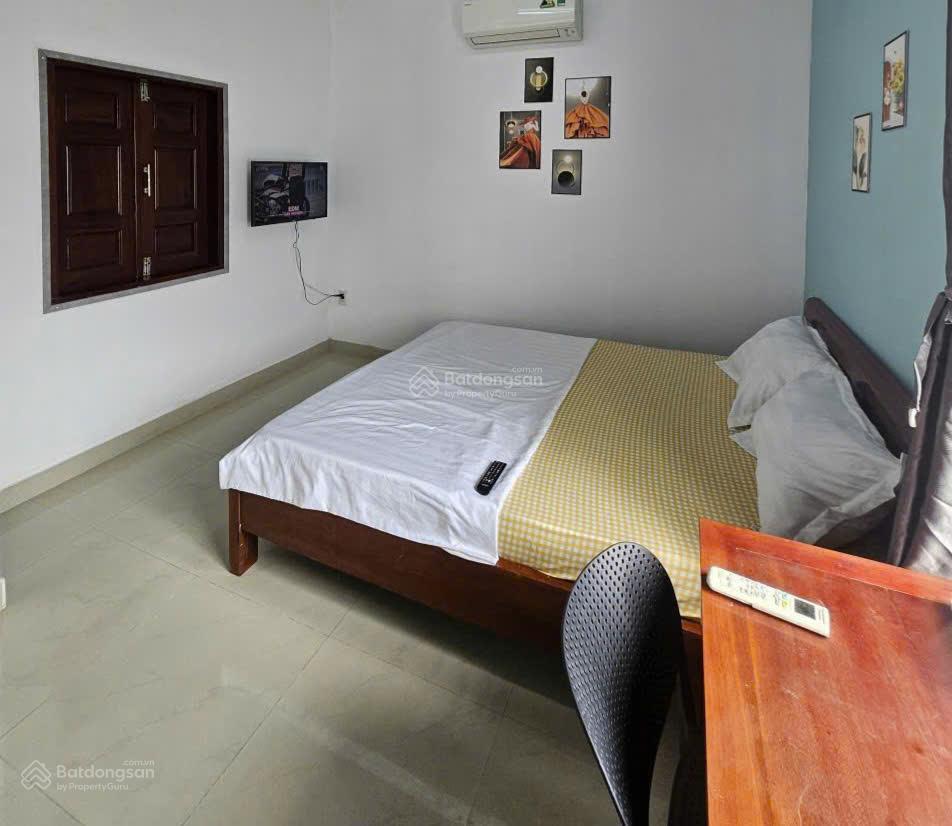 Cho thuê nhà 3 tầng nguyễn xiển, gần minh mạng, crowne  thiết kế 5 phòng ngủ, 3 wc, bếp rộng =