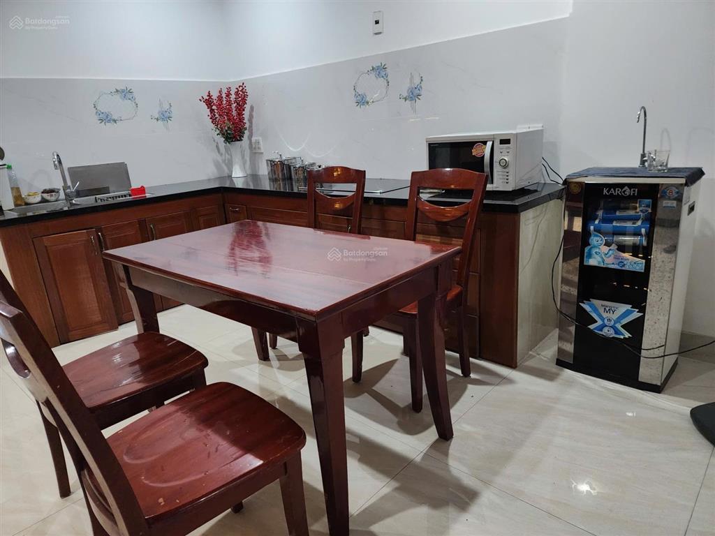 Cho thuê nhà 3 tầng mặt tiền đoàn khuê, nam việt á, 5 phòng ngủ full nội thất