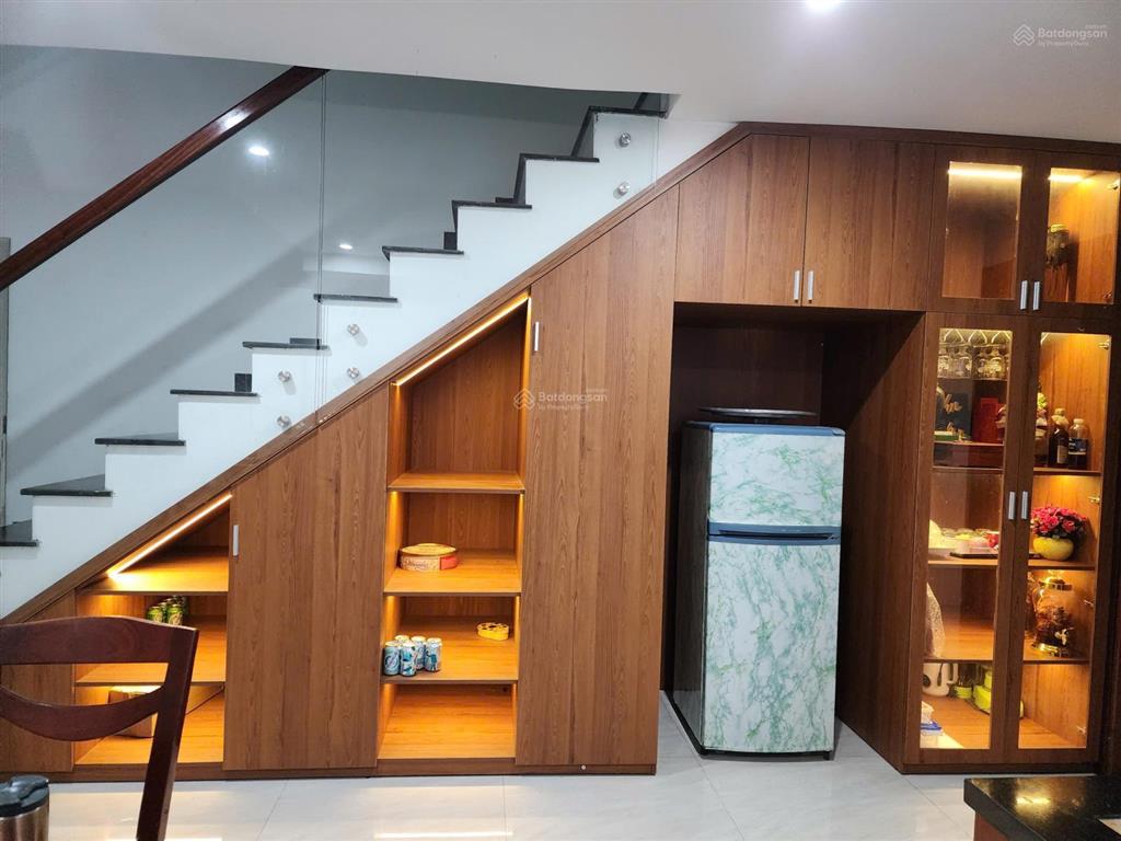 Cho thuê nhà 3 tầng mặt tiền đoàn khuê, nam việt á, 5 phòng ngủ full nội thất