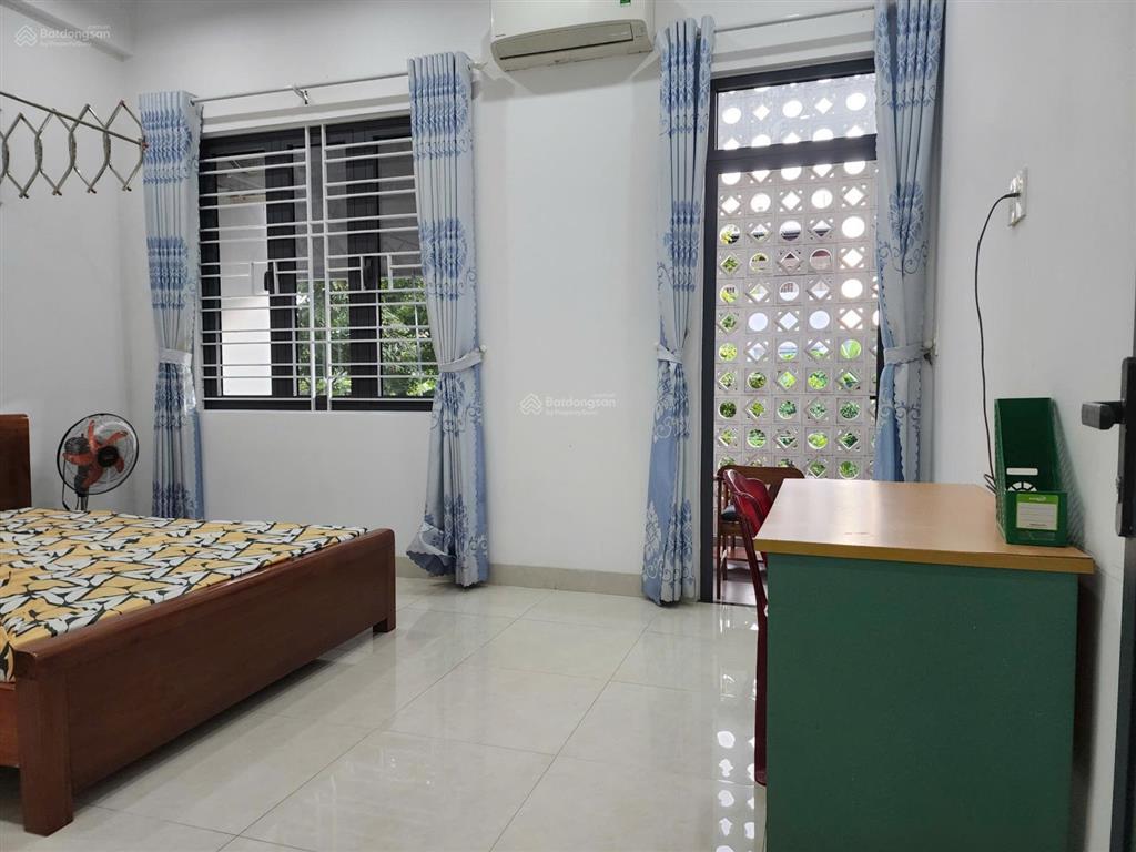 Cho thuê nhà 3 tầng mặt tiền đoàn khuê, nam việt á, 5 phòng ngủ full nội thất