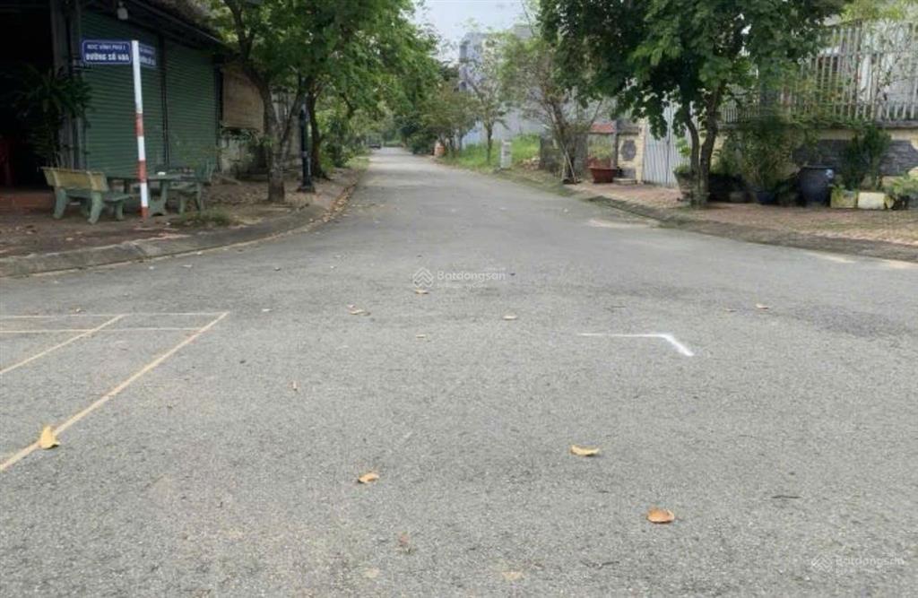 Cần bán gấp đất ngay ngã 3 gần ngay ql13 vào trung tâm, cách vạn phúc 3km và chợ đầu mối 5p.