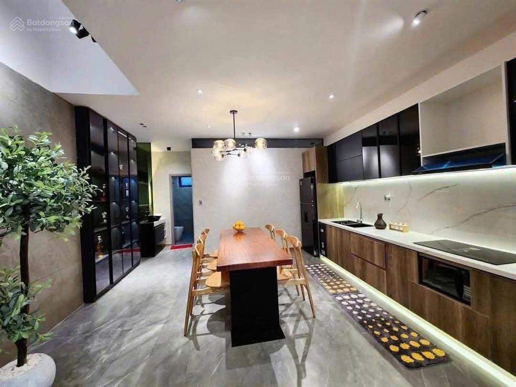 Chủ đi nước ngoài để lại siêu phẩm nhà đẹp 1 căn ngay tại bình chánh
