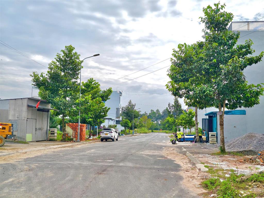 Đất nền siêu đẹp giá rẻ ngay mt ql1a, lê duẩn  shr sang tên công chứng ngay