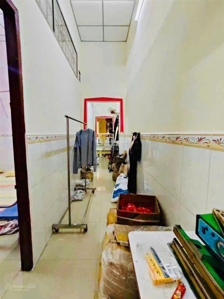 Hiếm, 83m2,chỉ 5.3 tỷ, chính chủ bán nhà bình trị đông, bình tân, hẻm xe hơi