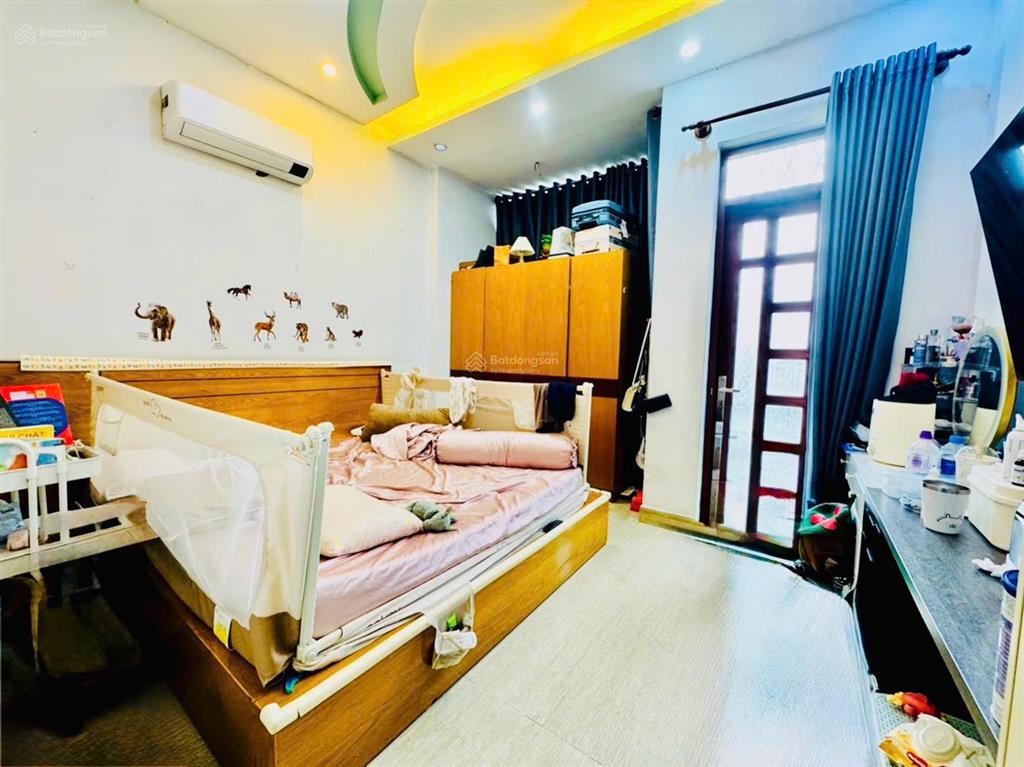 Bình tân, 78m2, 2 tầng btct, hẻm xe hơi vào nhà, chỉ 4.95 tỷ