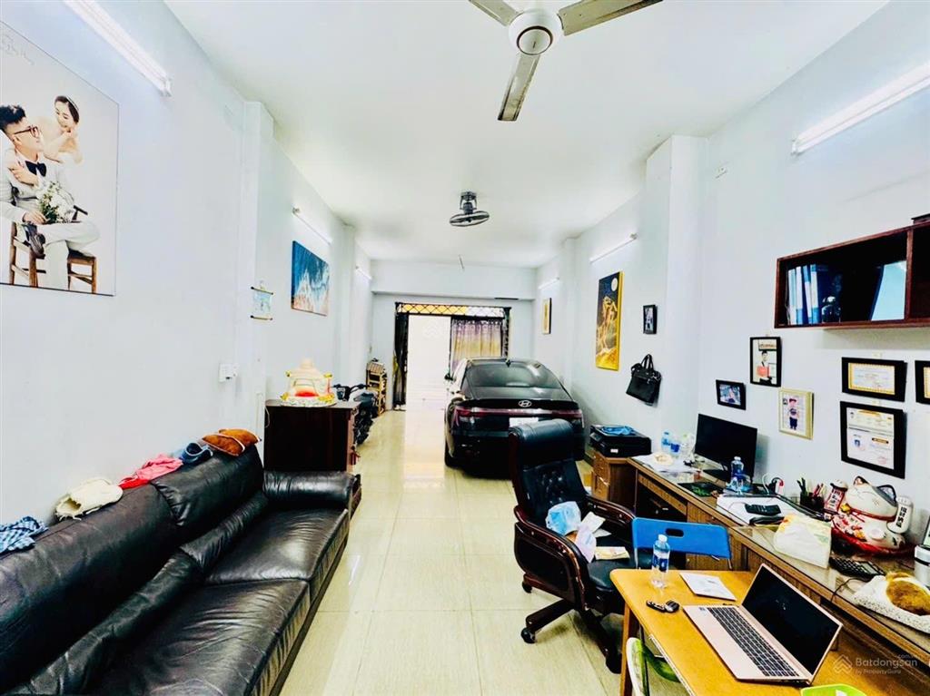 Bình tân, 78m2, 2 tầng btct, hẻm xe hơi vào nhà, chỉ 4.95 tỷ