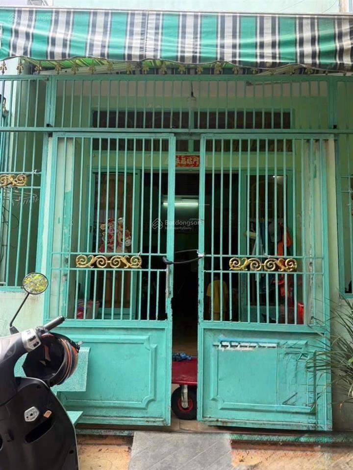 Chính chủ bán nhà c4 hương lộ 2, bình tân, sát mặt tiền, 72m2, chỉ 4. x tỷ
