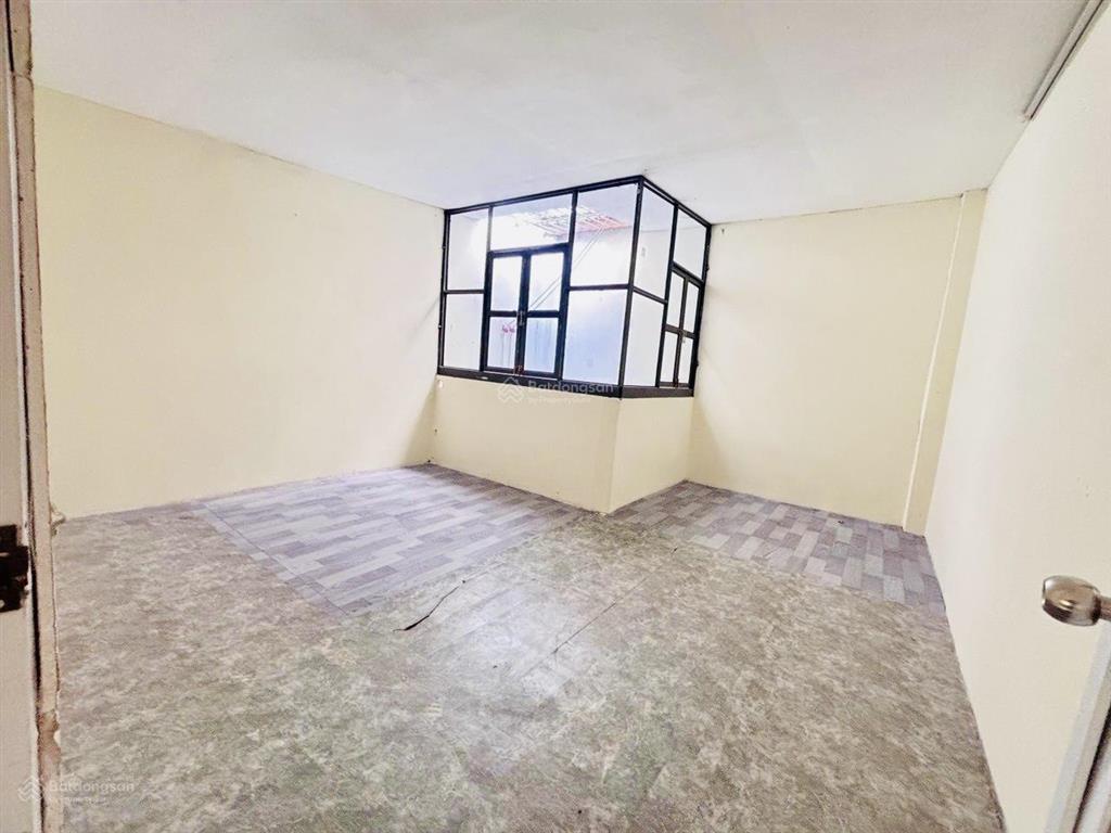 65m2, nhỉnh 5 tỷ, hẻm xe hơi đỗ cửa, bình tân giáp tân phú