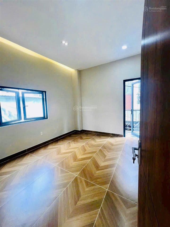 Cho thuê nhà mới, hẻm 6m, thiên phước, tân bình, 4.3 x 10, 3pn, chỉ 12tr/tháng
