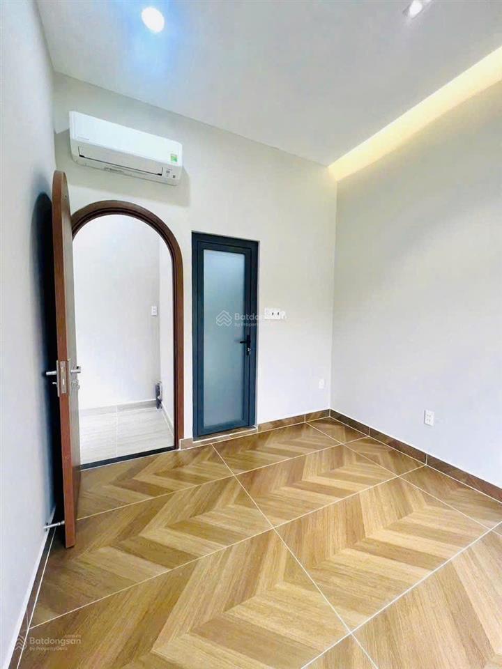 Cho thuê nhà mới, hẻm 6m, thiên phước, tân bình, 4.3 x 10, 3pn, chỉ 12tr/tháng