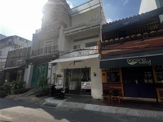 Cho thuê nhà chính chủ. diện tích 100m2, 3 tầng
đường võ trường toản, thảo điền, quận 2. tp thủ đức
