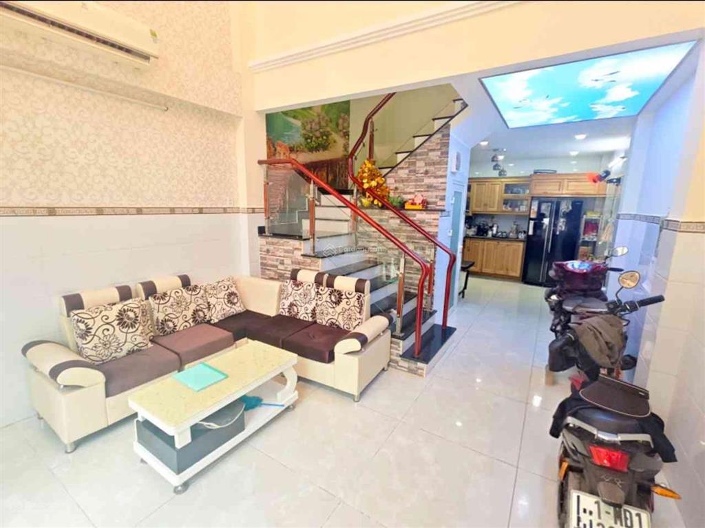 Bán nhà cư xá đô thành, trung tâm quận 3, nhà đẹp vào ở liền