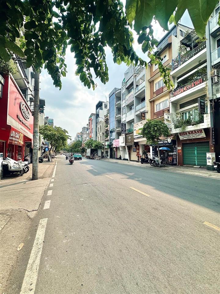 Bán nhà mặt tiền đường nguyễn đình chiểu, khu trung tâm quận 3, gần chợ bàn cờ