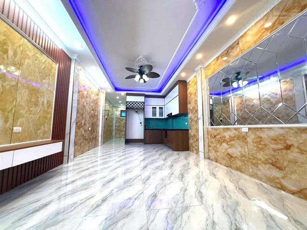 Bán gấp nr 39m2, 4pn, 5wc tại tam trinh, yên sở, hoàng mai, 11 tỷ vnd