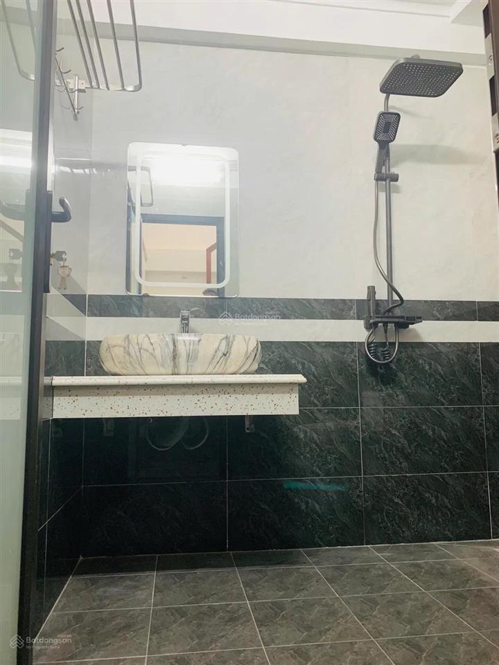 Nhà 2 mặt ngõ phân lô  view công viên gara ô tô vị trí trung tâm hạ tầng phát triển.