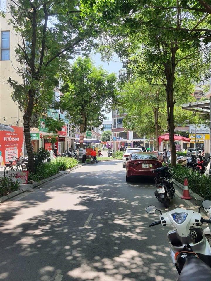Bán nhà ở lĩnh nam, 33,3 tỷ, 75m2, pháp lý đầy đủ, nội thất cơ bản