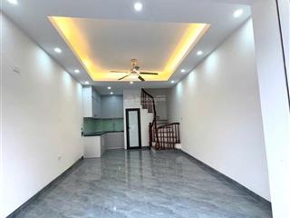 Hàng hiếm chỉ hơn 4 tỷ sở hữu ngay nhà đẹp vĩnh hưng 30mx3t ngõ ba gác đường thông