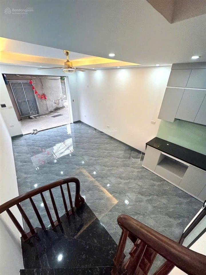 Hàng hiếm chỉ hơn 4 tỷ sở hữu ngay nhà đẹp vĩnh hưng 30mx3t ngõ ba gác đường thông