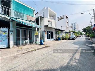 Nhà mặt tiền ngay đào trinh nhất ngang 5.2m cách phạm văn đồng 300m  dt ~ 110m2  vuông vức như a4