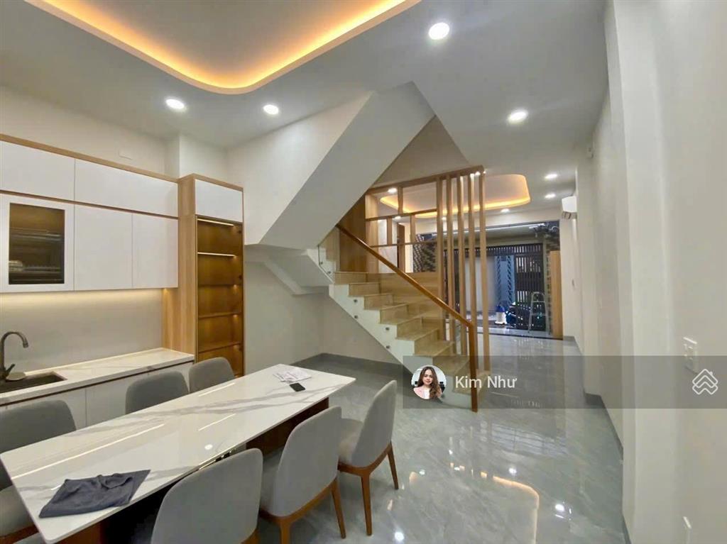 Đập hộp nhà mới 3 tầng full nội thất  ngang 4.5m  thuận tiện ra ga metro dtsd 162m2  dọn ở ngay