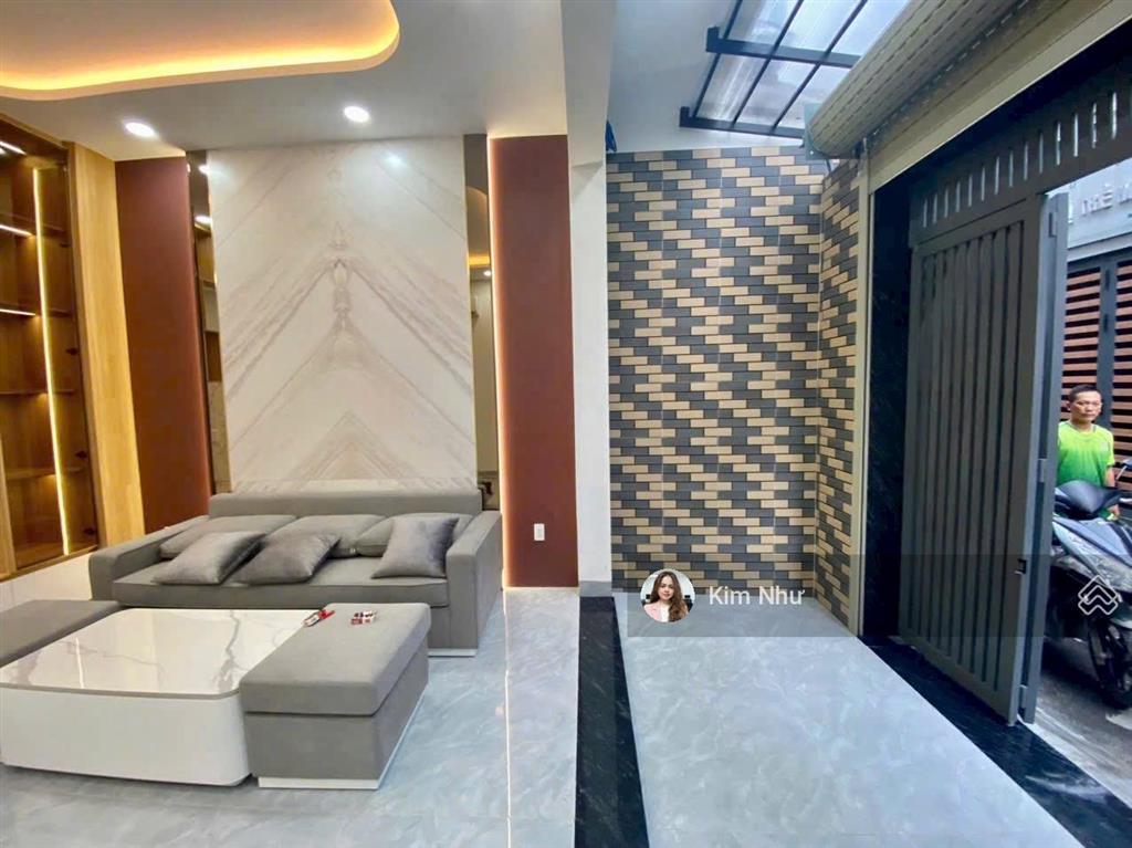 Đập hộp nhà mới 3 tầng full nội thất  ngang 4.5m  thuận tiện ra ga metro dtsd 162m2  dọn ở ngay