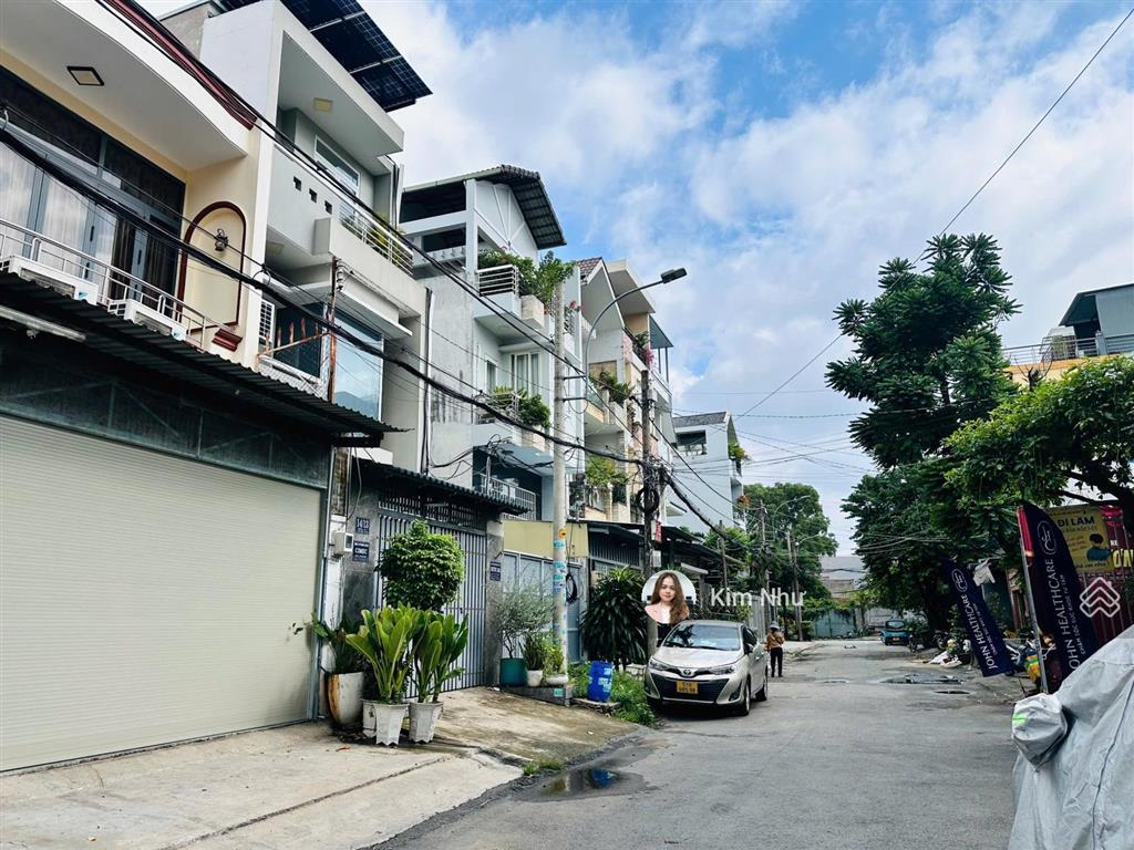 Đất tặng nhà đ. linh trung ngay đh sư phạm kỹ thuật  ngang ~11m tiện xây toà nhà  chdv dt 227.9m2