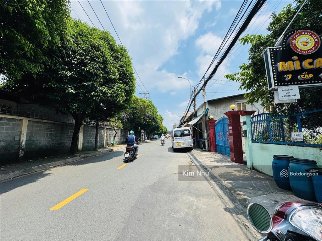 Bán nhà mặt tiền kinh doanh đs  ngay đ. linh trungvị trí vàng khu trung tâm sầm uất  ngang 4.2m
