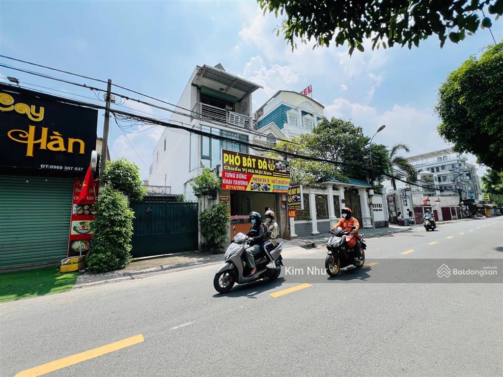 Bán nhà mặt tiền kinh doanh đs  ngay đ. linh trungvị trí vàng khu trung tâm sầm uất  ngang 4.2m