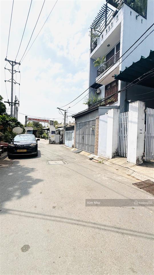 Post chdv góc 2 mt thoáng ngang 5.5m chỉ 100m ra dh ngân hàng  gpxd hầm 5 tầng rất an ninh dân tri