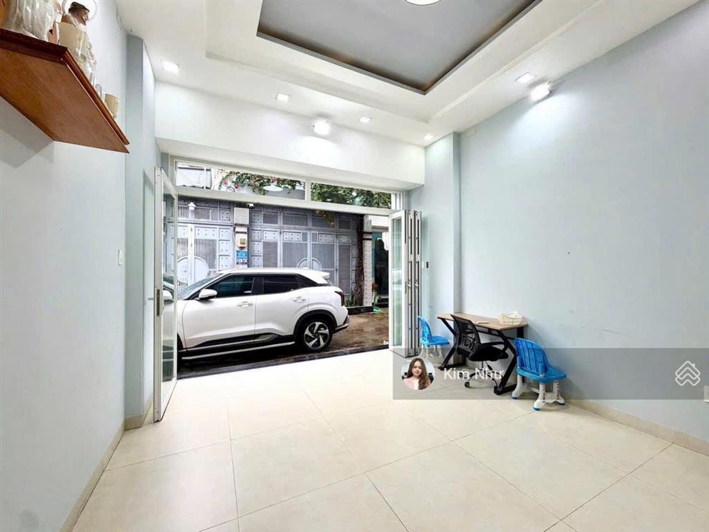 Siêu hạ giá mùa lãi  nhà 2 tầng kiên cố  ngang 6.2m  ô tô ngủ trong nhà  kdc an ninh đồng bộ