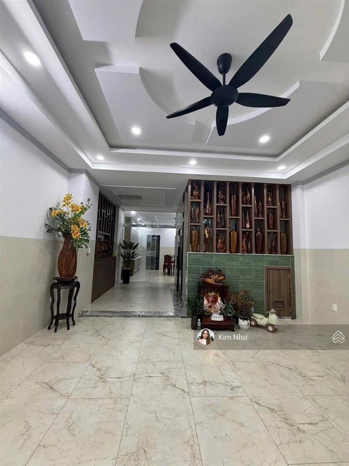 2 trong 1  full công năng!!!
nhà 4 tầng mới lengkeng  ngay đh cảnh sát  tối ưu để ở kèm cho thuê