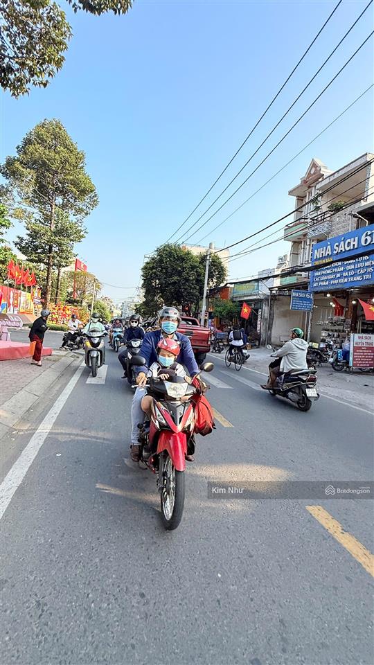 Giải cứu chủ thoát khỏi cảnh ngộp bank! mặt tiền đường ngang 6m  ngay ủy ban phường  sầm uất