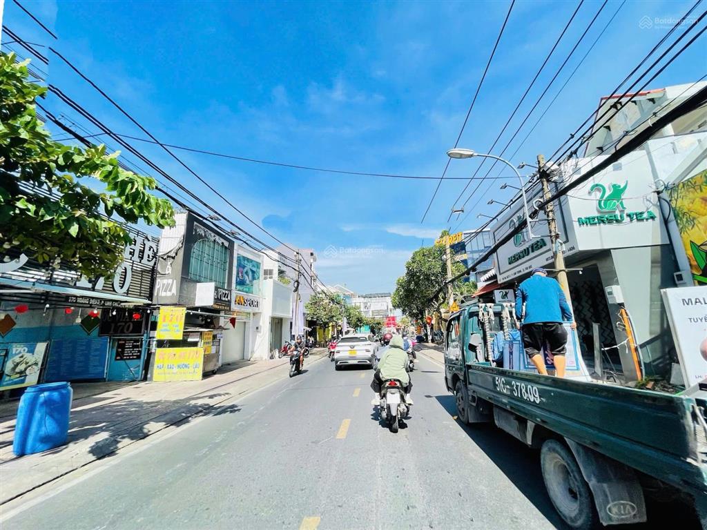 Bán nhà 4 tầng mặt tiền kinh doanh ngay kha vạn cân, ngang 5m  dt 130m2  kd sầm uất đêm ngày