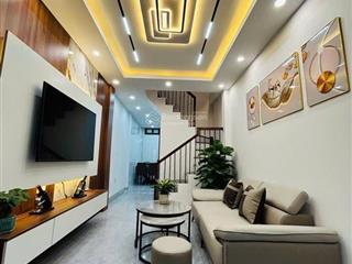 Bán nhà ngô quyền 35m2, 7.9 tỷ, ô tô, nhà mới