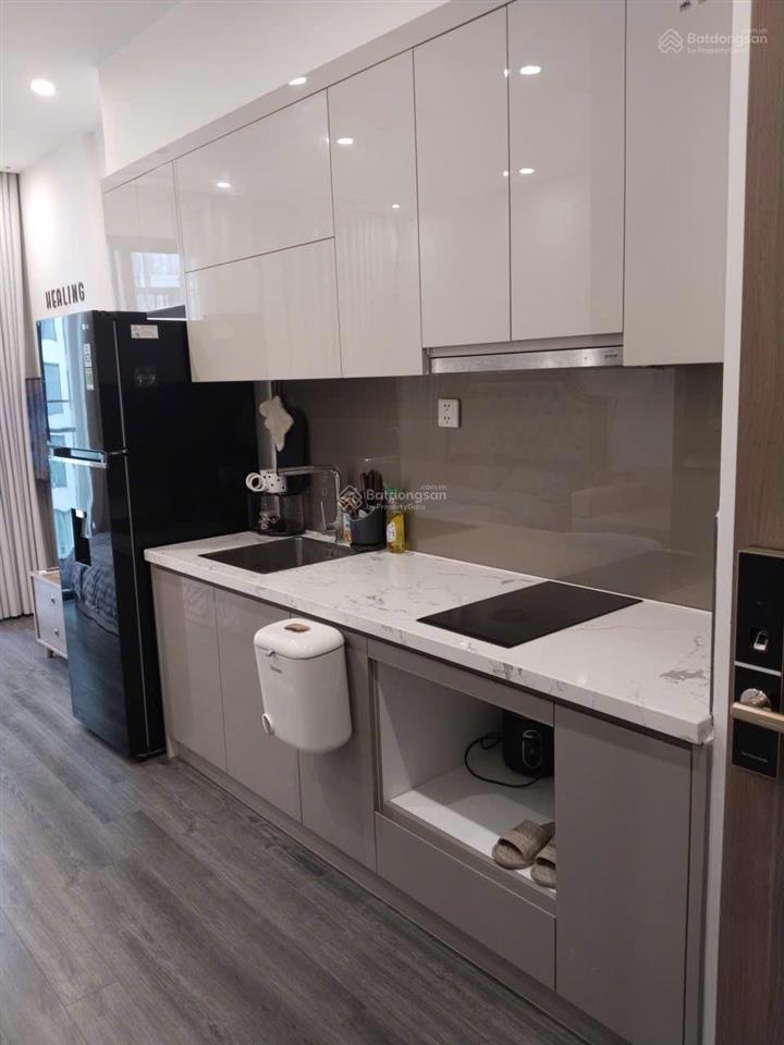 Siêu rẻ chỉ 2.2 tỷ sở hữu căn studio 28m2 full nội thất tại tòa tonkin 2 tại vinhomes smart city