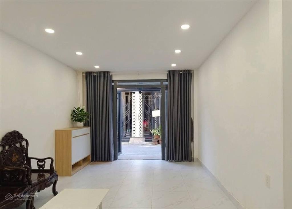 Bán nhà đẹp phạm thế hiển p6 q8  hẻm thông  2 tầng 3pn  63m2 ( 4.7m x 15m ) nở hậu  nhỉnh 5 tỷ.