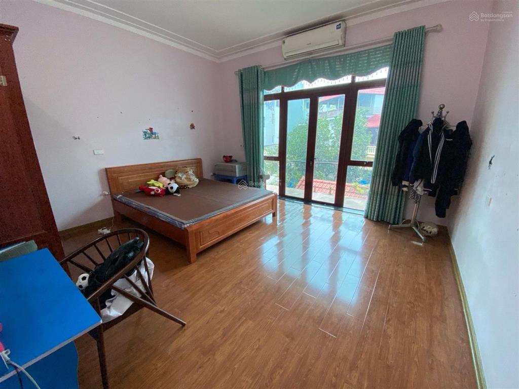 Xuân phương 95m  3 tầng  kinh doanh  đường trước nhà 7 đến 9m  gần đh công nghiệp hà nội