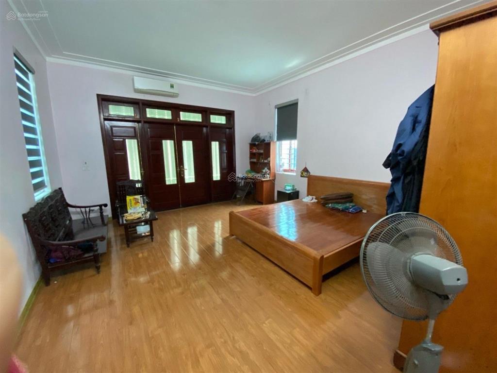 Xuân phương 95m  3 tầng  kinh doanh  đường trước nhà 7 đến 9m  gần đh công nghiệp hà nội