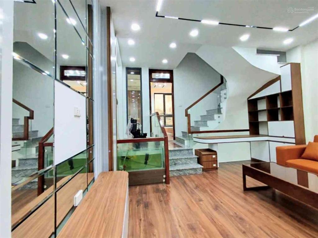 Dương nội  50m  5 tầng  cạnh hồ  500m ra aeon hà đông  500m ra đường lê trọng tấn
