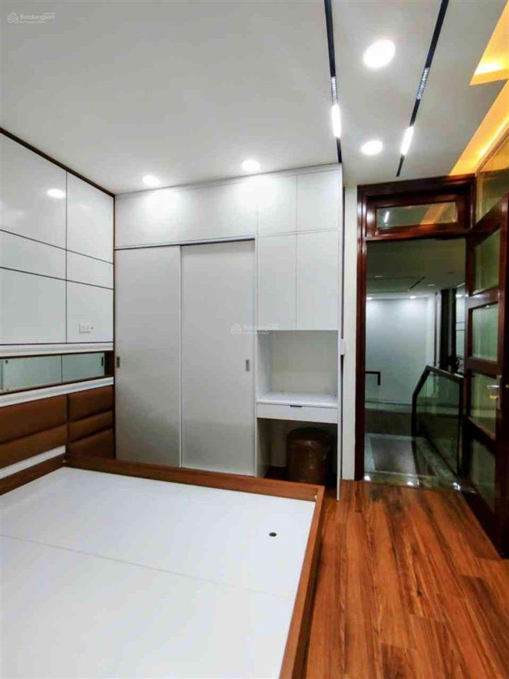 Dương nội  50m  5 tầng  cạnh hồ  500m ra aeon hà đông  500m ra đường lê trọng tấn