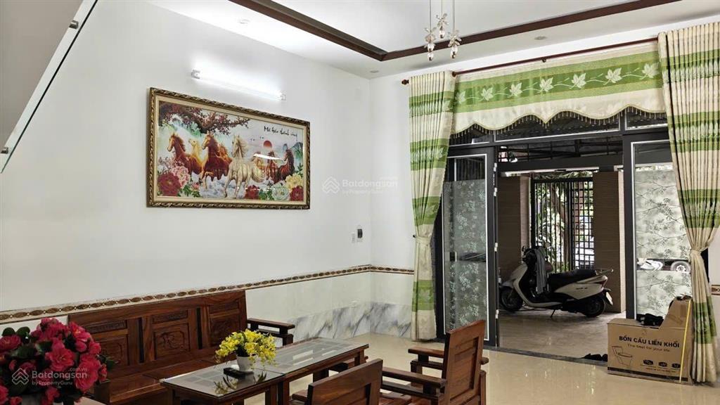 Bán nhà 2 tầng đường phước lý 10, p. hòa minh. diện tích đất 105m²