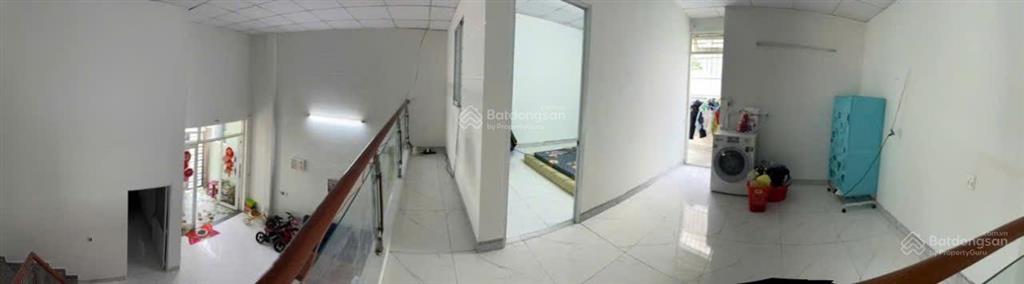 Bán nhà gác lửng kiệt hòang văn thái, p. hòa khánh nam. dt  70m , ngang 5,90m