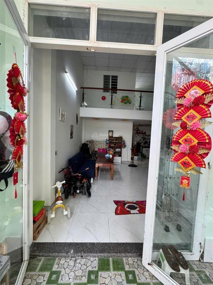 Bán nhà gác lửng kiệt hòang văn thái, p. hòa khánh nam. dt  70m , ngang 5,90m