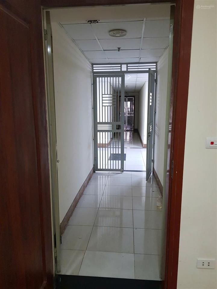 Bán căn hộ chung cư chính chủ nhà đẹp, nội thất làm chắc chắn