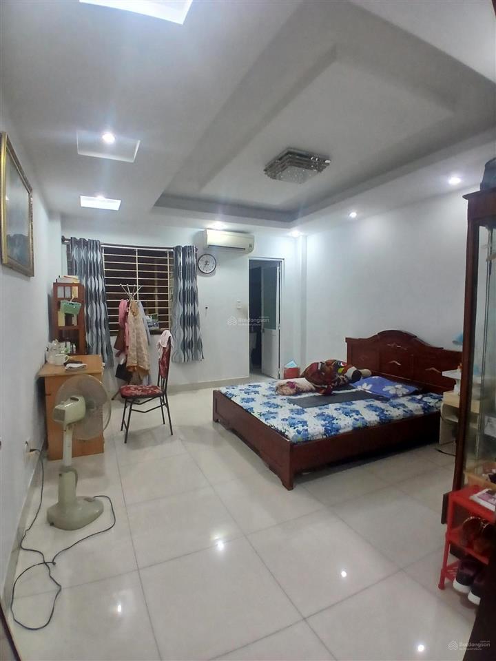 Tân phú  hẻm 6m  hà thị đát  ô tô ngủ trong nhà  5 tầng  4.4x20  9.1 tỷ.