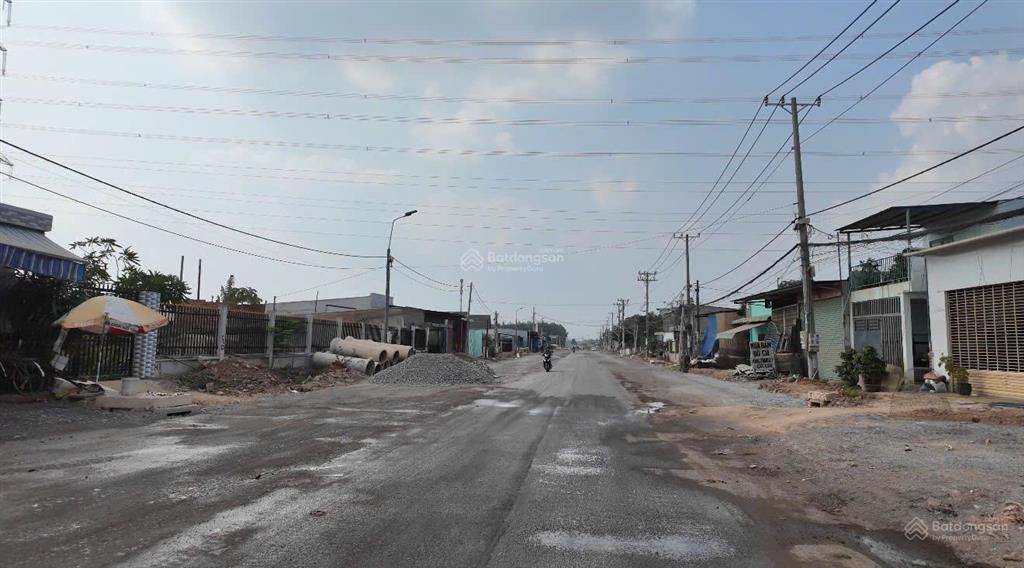 Bán gấp lô đất mặt tiền ngay hl15, kết nối biên hoà  bình dương. chỉ 1ty030/nền